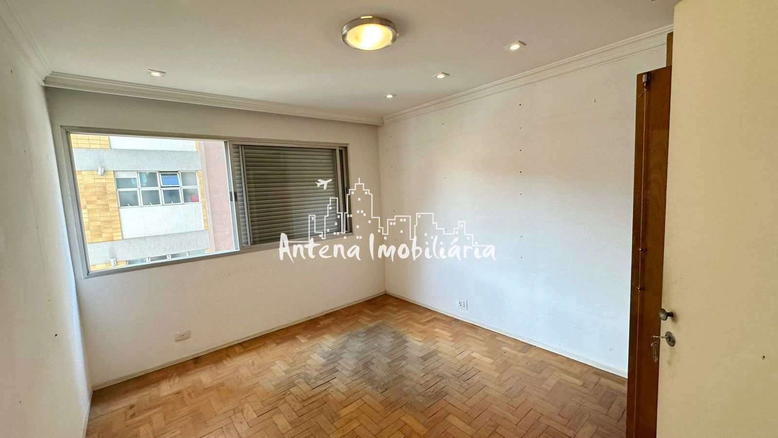 Apartamento à venda com 3 quartos, 149m² - Foto 7