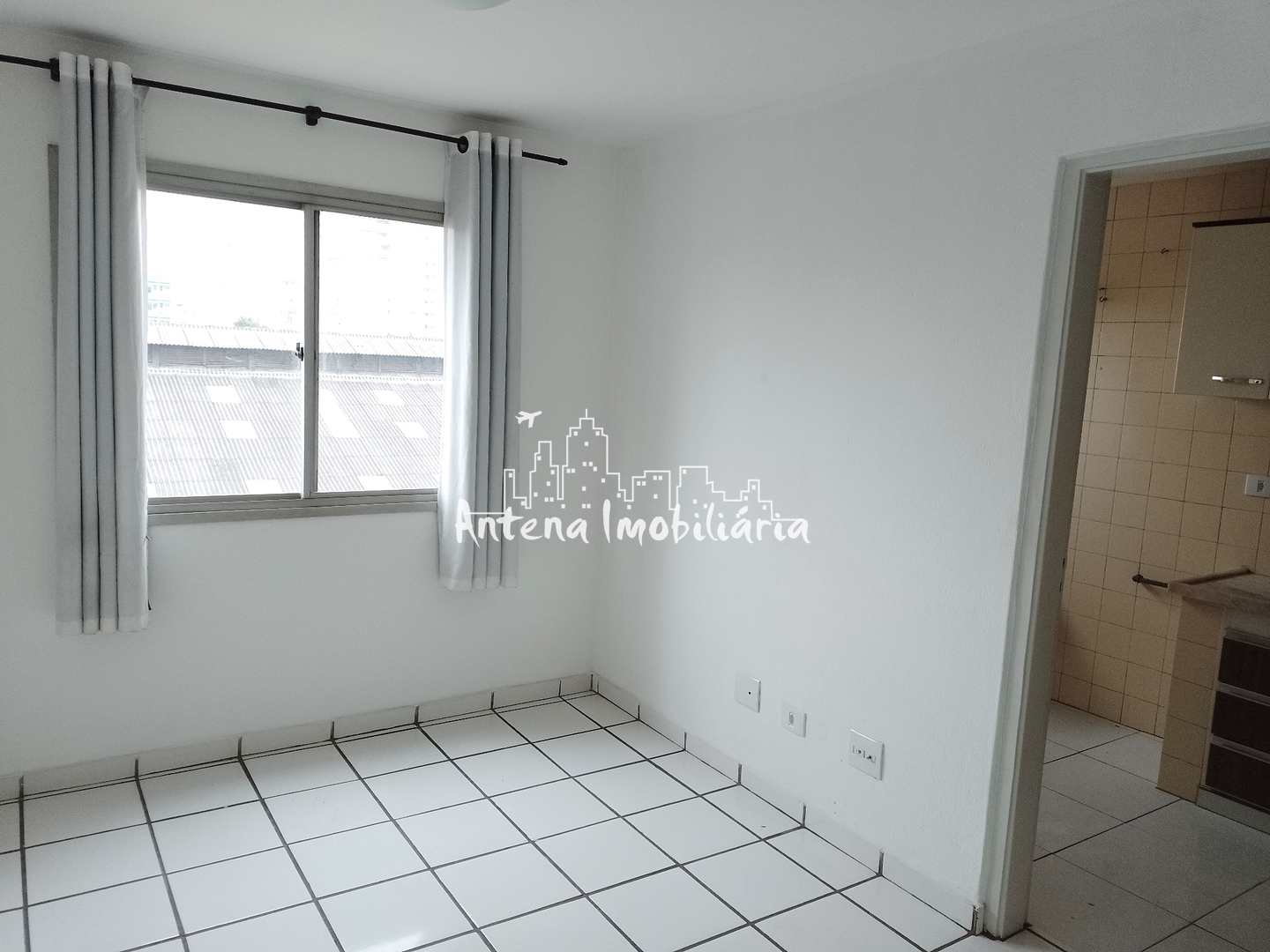 Apartamento à venda com 1 quarto, 40m² - Foto 1