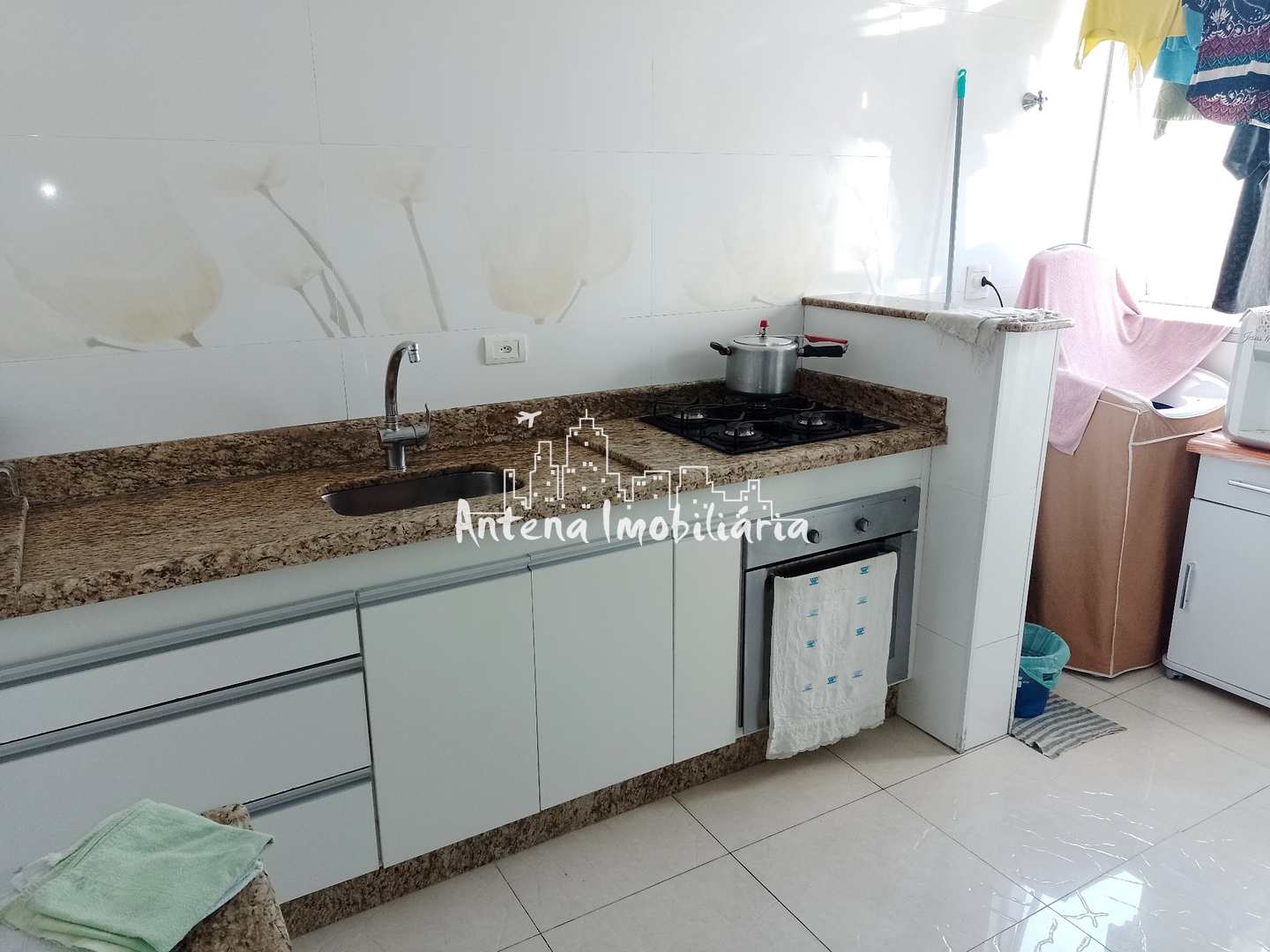 Apartamento à venda com 2 quartos, 64m² - Foto 9