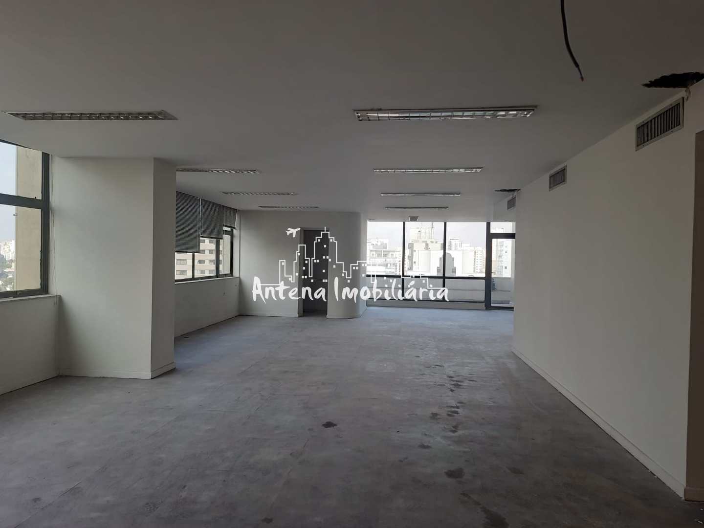 Prédio Inteiro para alugar, 343m² - Foto 1