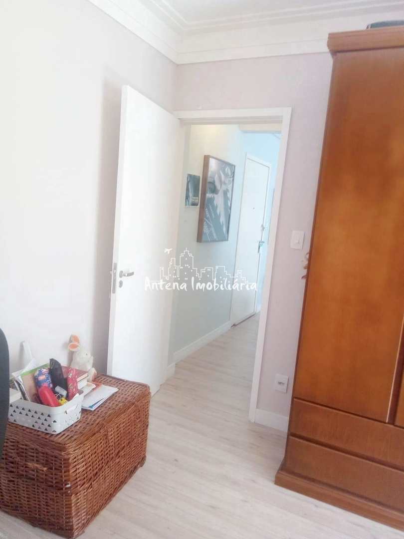 Apartamento à venda com 1 quarto, 45m² - Foto 11