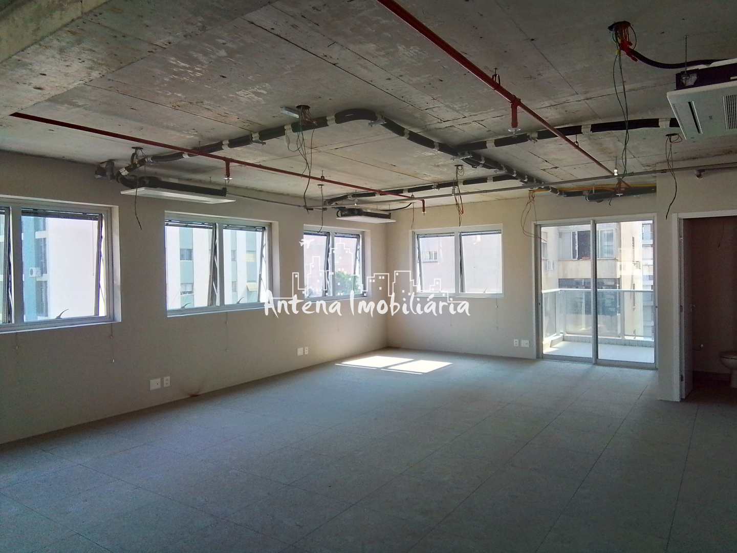 Prédio Inteiro à venda e aluguel, 129m² - Foto 2