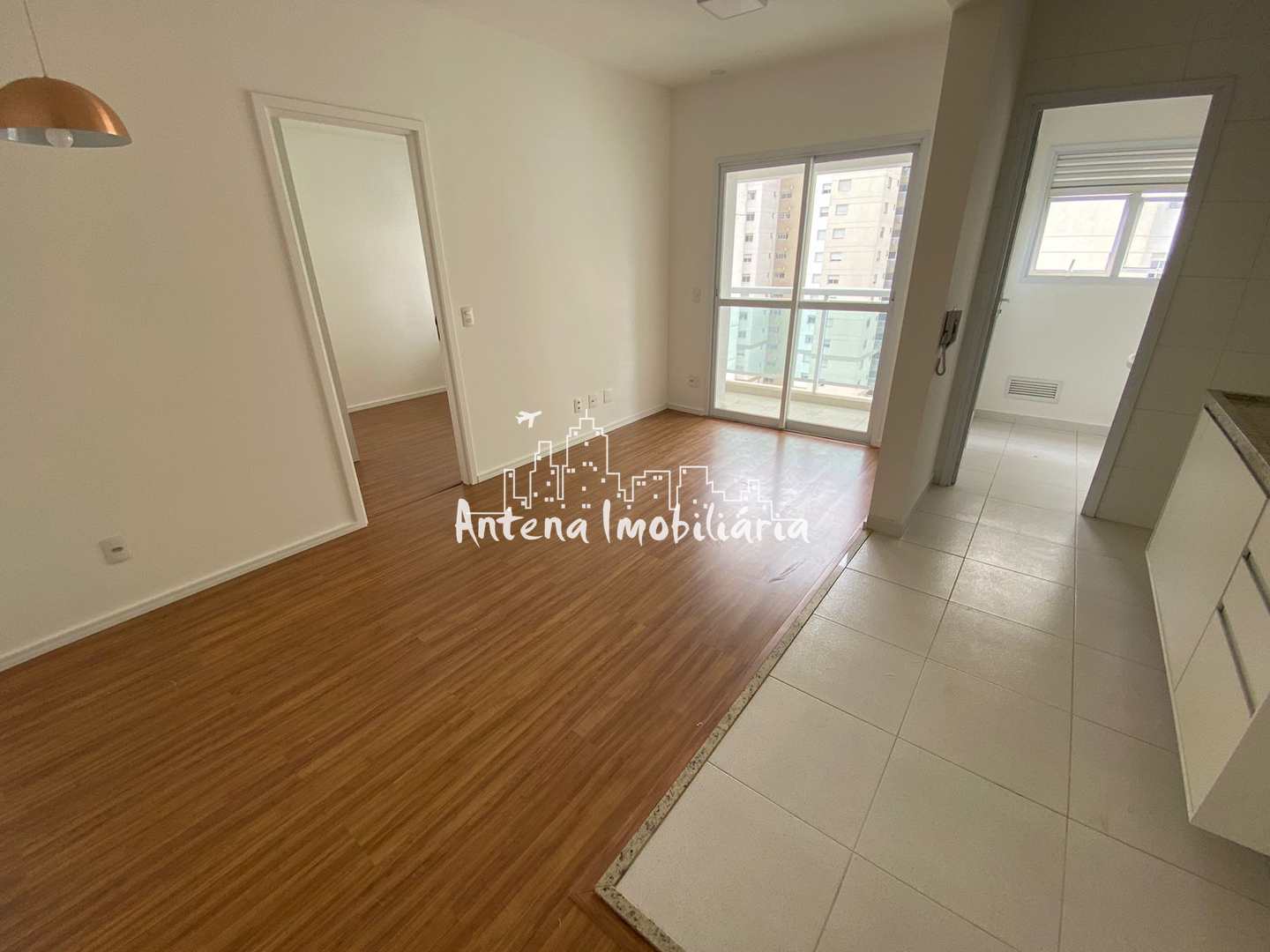 Apartamento à venda com 1 quarto, 45m² - Foto 1