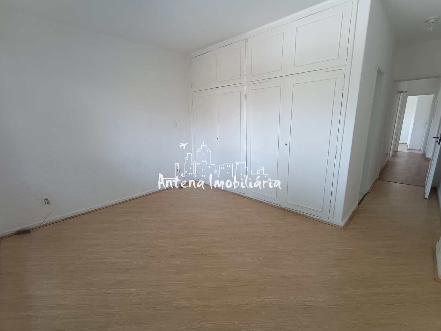 Apartamento à venda com 3 quartos, 128m² - Foto 9