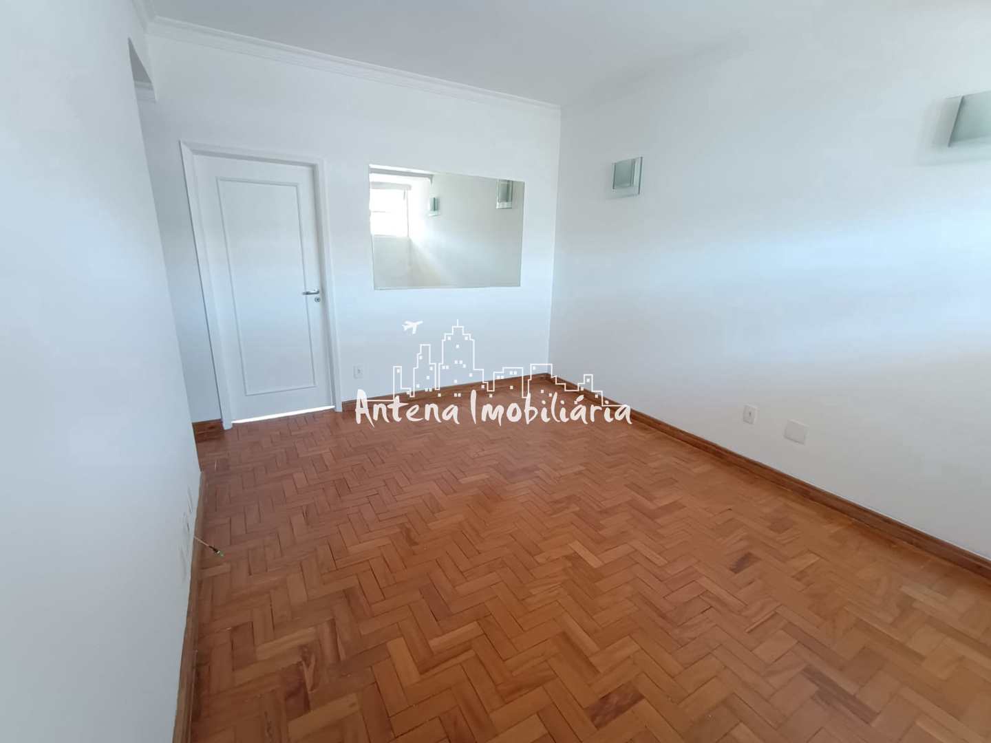 Apartamento à venda com 2 quartos, 55m² - Foto 1