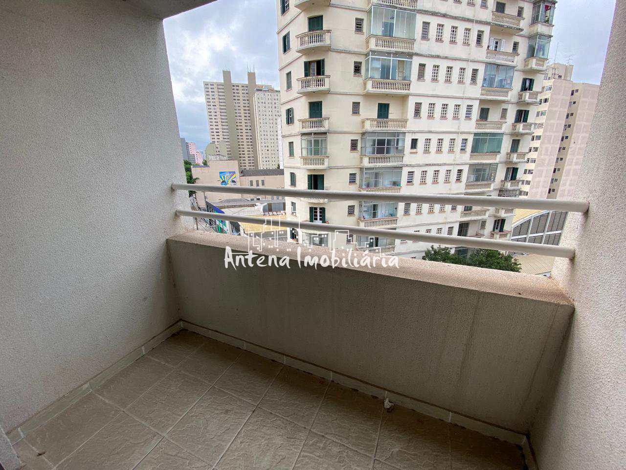 Apartamento à venda com 1 quarto, 35m² - Foto 2