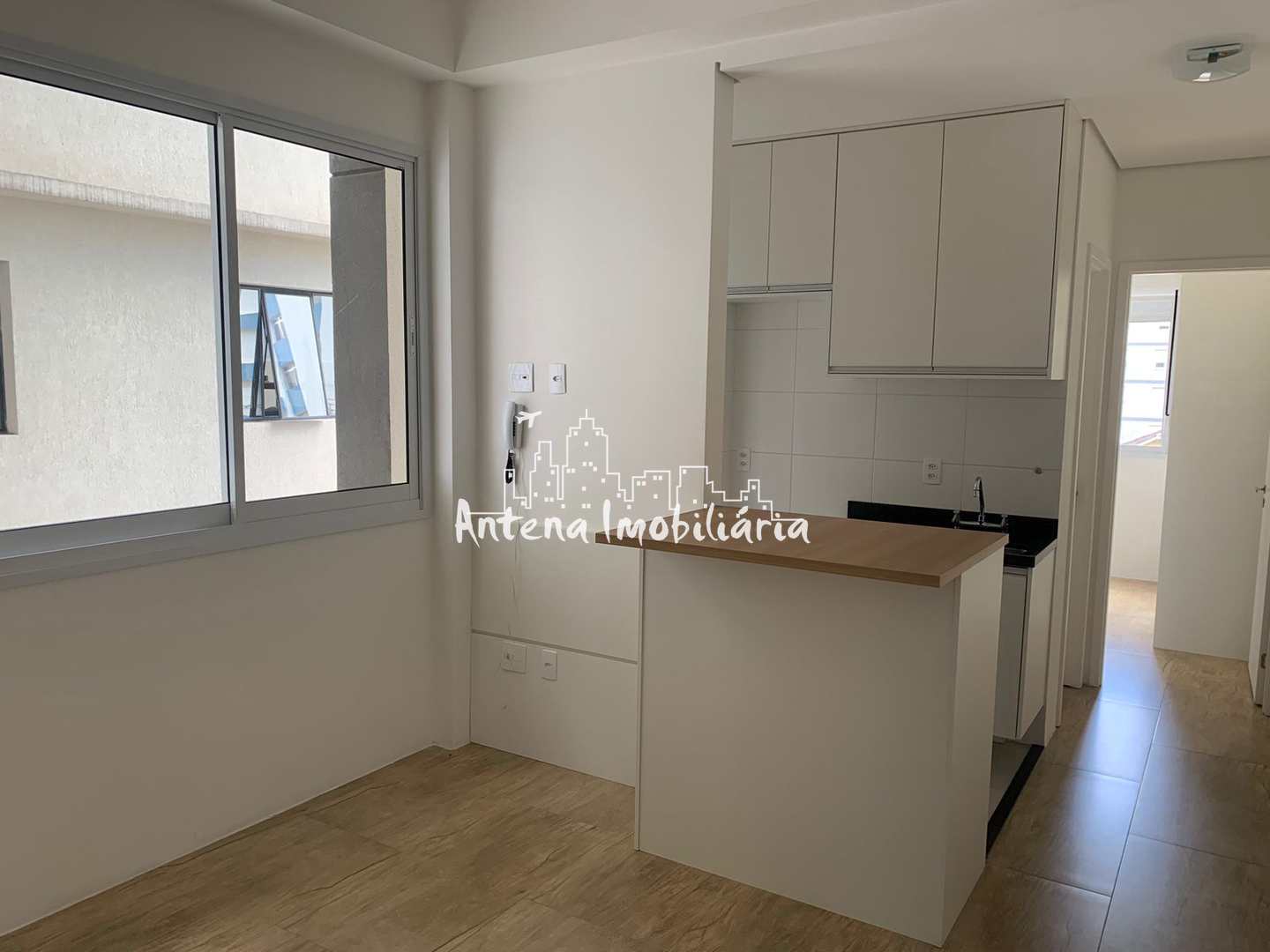 Apartamento à venda com 1 quarto, 35m² - Foto 2