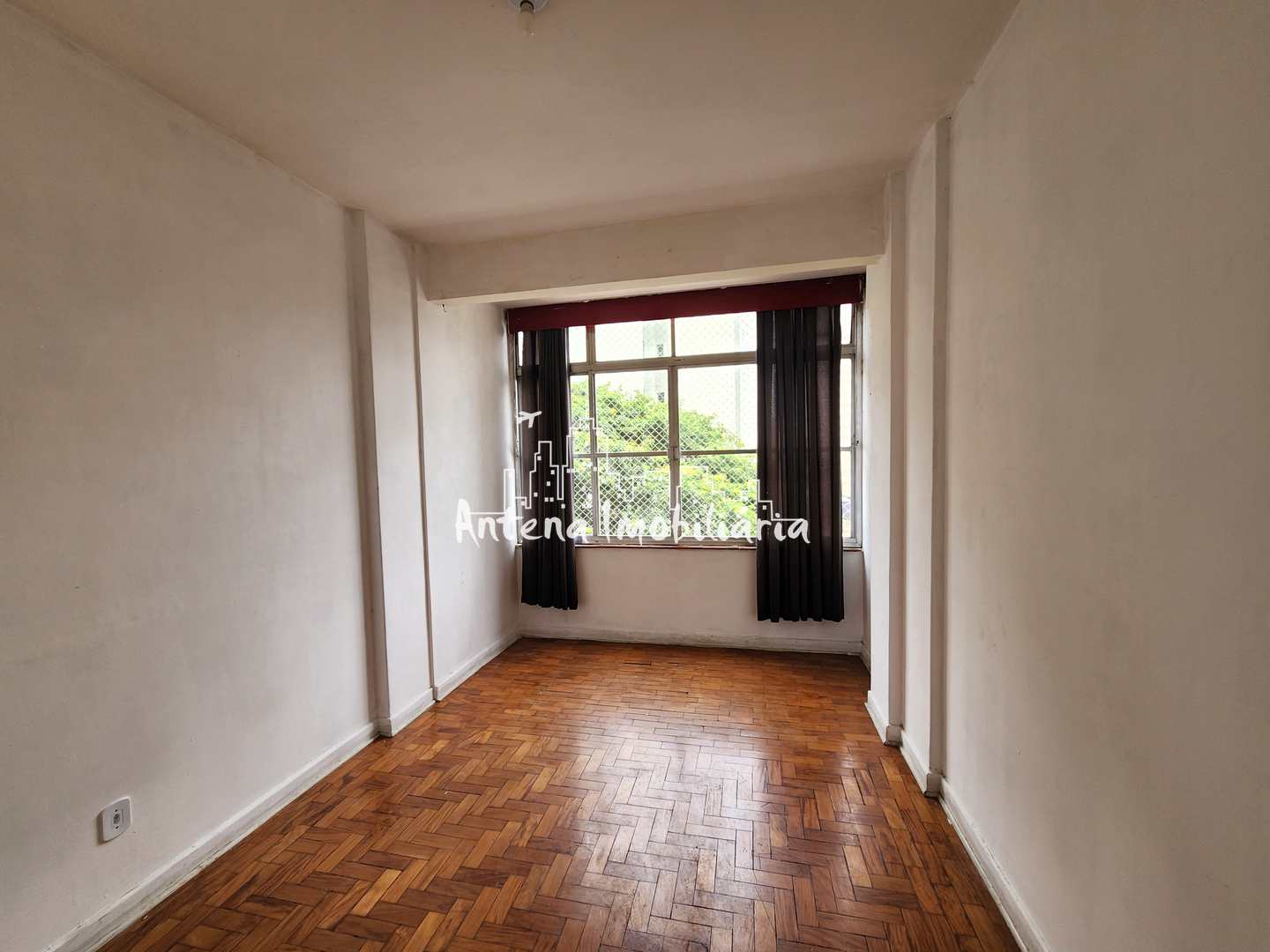 Apartamento à venda com 2 quartos, 65m² - Foto 1