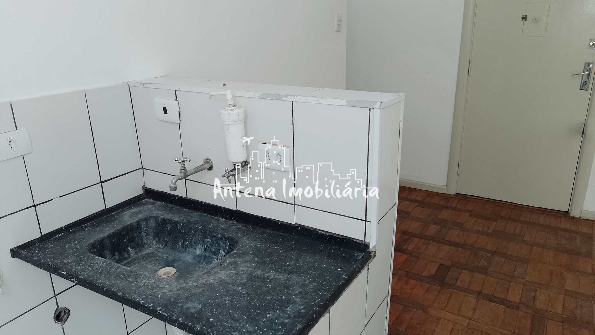 Apartamento à venda com 1 quarto, 42m² - Foto 12