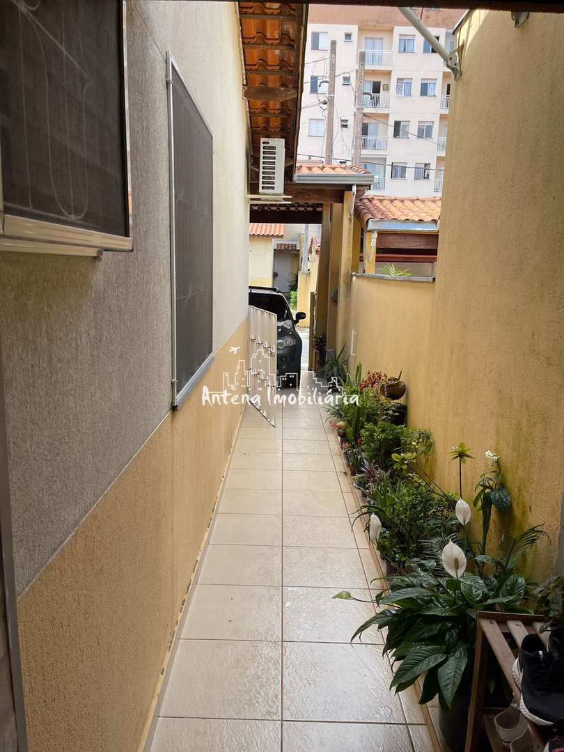 Casa de Condomínio à venda com 2 quartos, 70m² - Foto 4