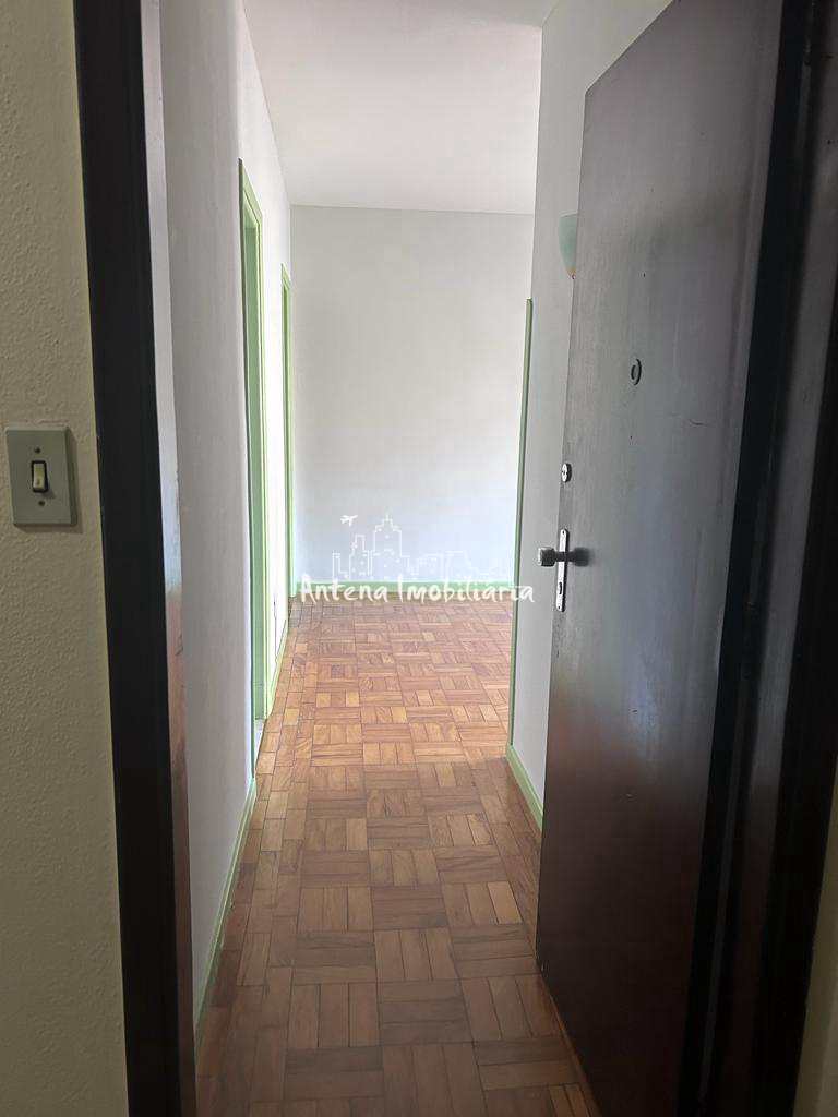 Apartamento à venda com 2 quartos, 77m² - Foto 5