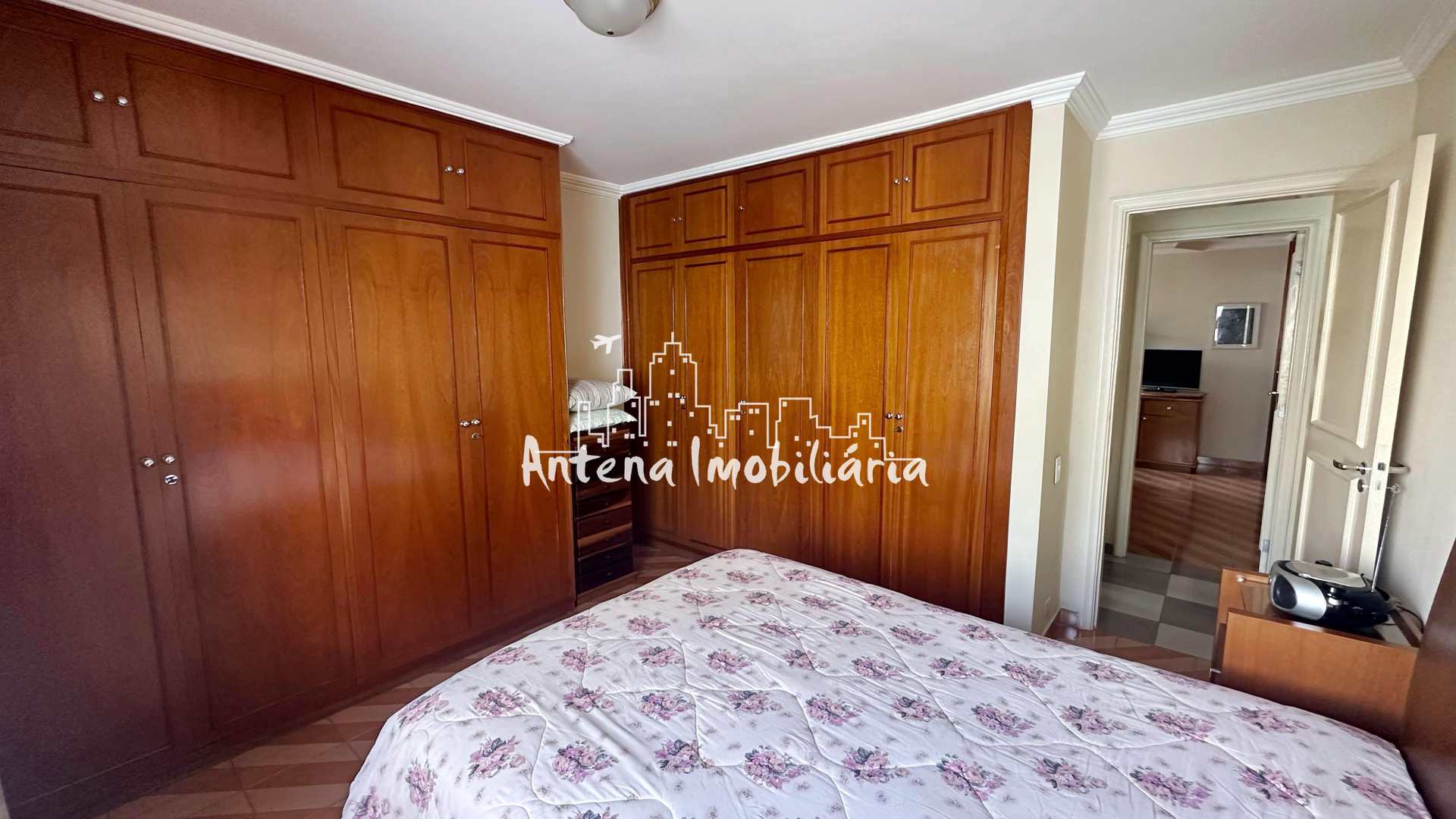 Apartamento à venda com 2 quartos, 125m² - Foto 10