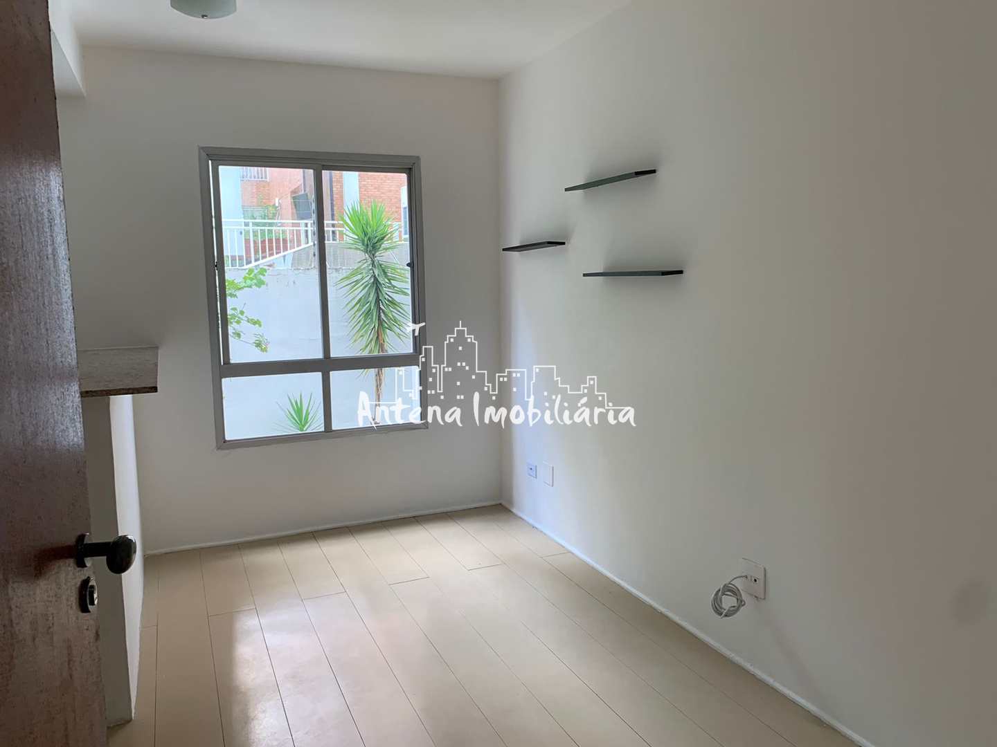 Apartamento à venda com 1 quarto, 26m² - Foto 2