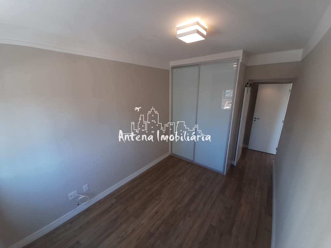 Apartamento à venda com 1 quarto, 94m² - Foto 18