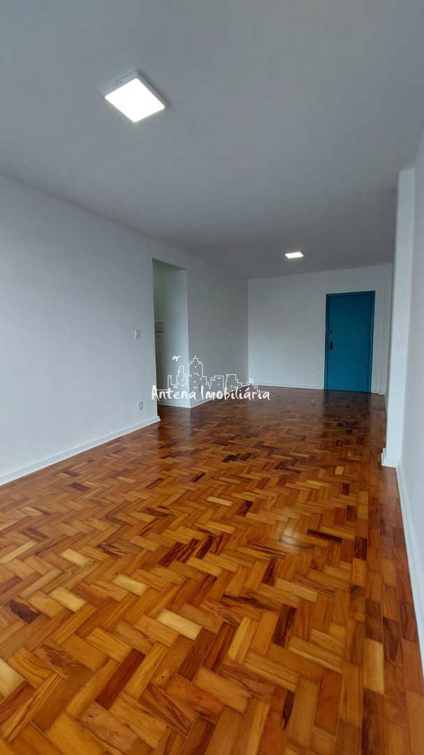 Apartamento à venda com 2 quartos, 78m² - Foto 4