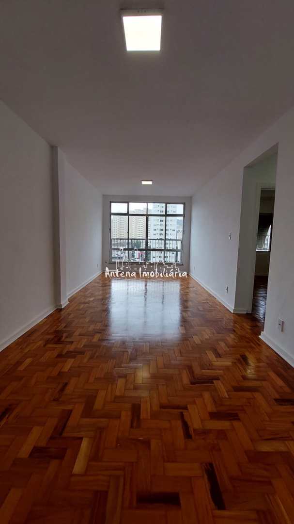 Apartamento à venda com 2 quartos, 78m² - Foto 1