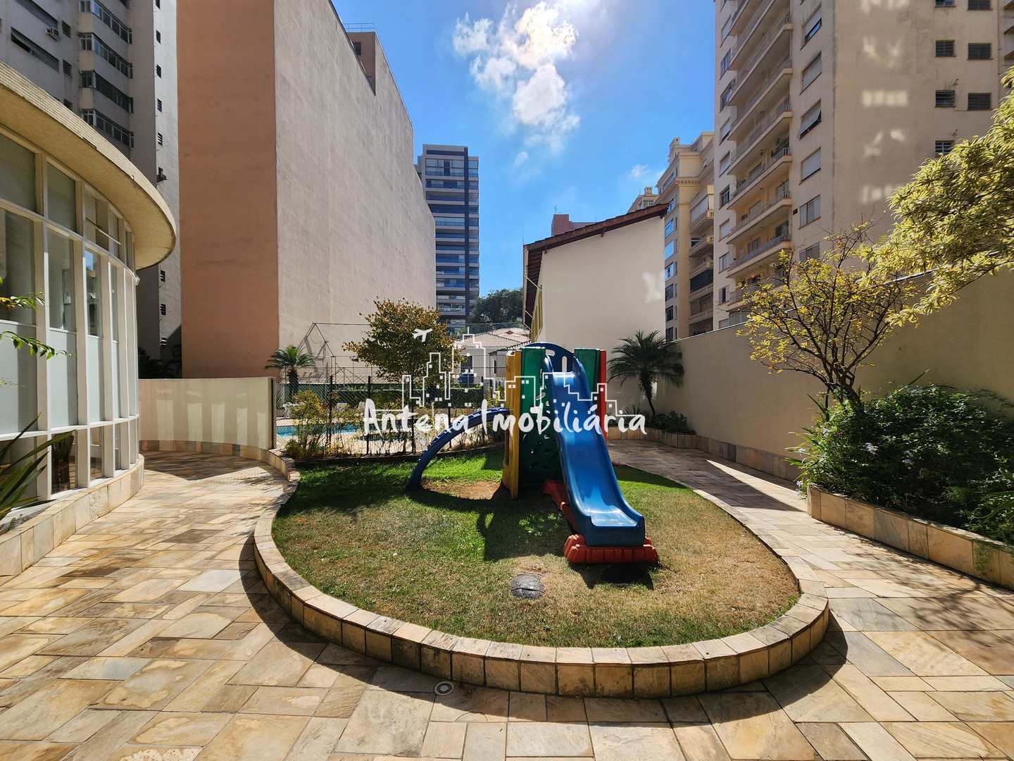 Apartamento à venda com 2 quartos, 89m² - Foto 30