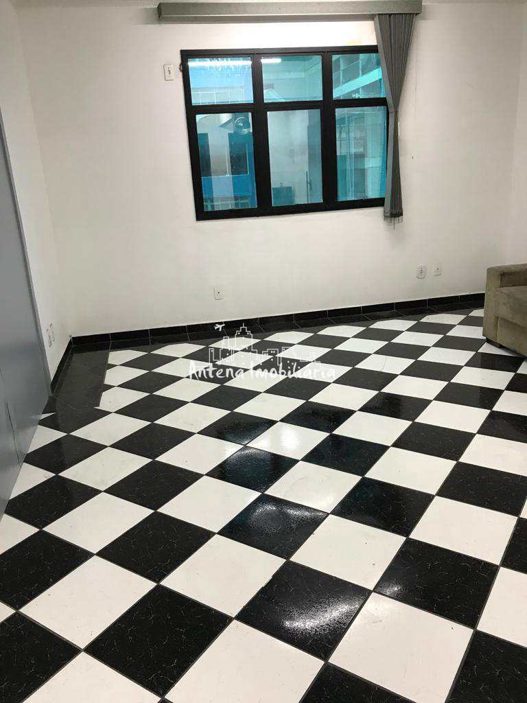 Apartamento à venda com 2 quartos, 110m² - Foto 2