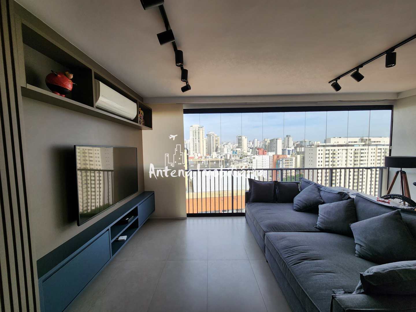 Apartamento à venda com 3 quartos, 93m² - Foto 2