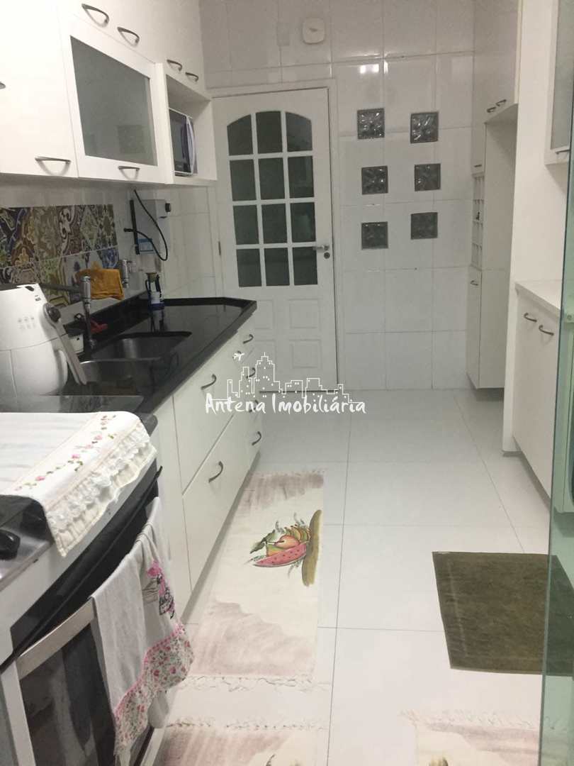 Apartamento à venda com 3 quartos, 180m² - Foto 14