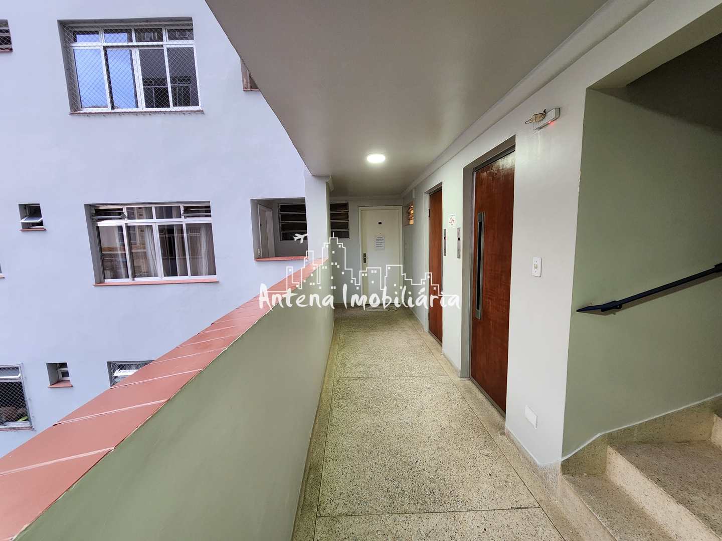 Apartamento à venda com 1 quarto, 42m² - Foto 11