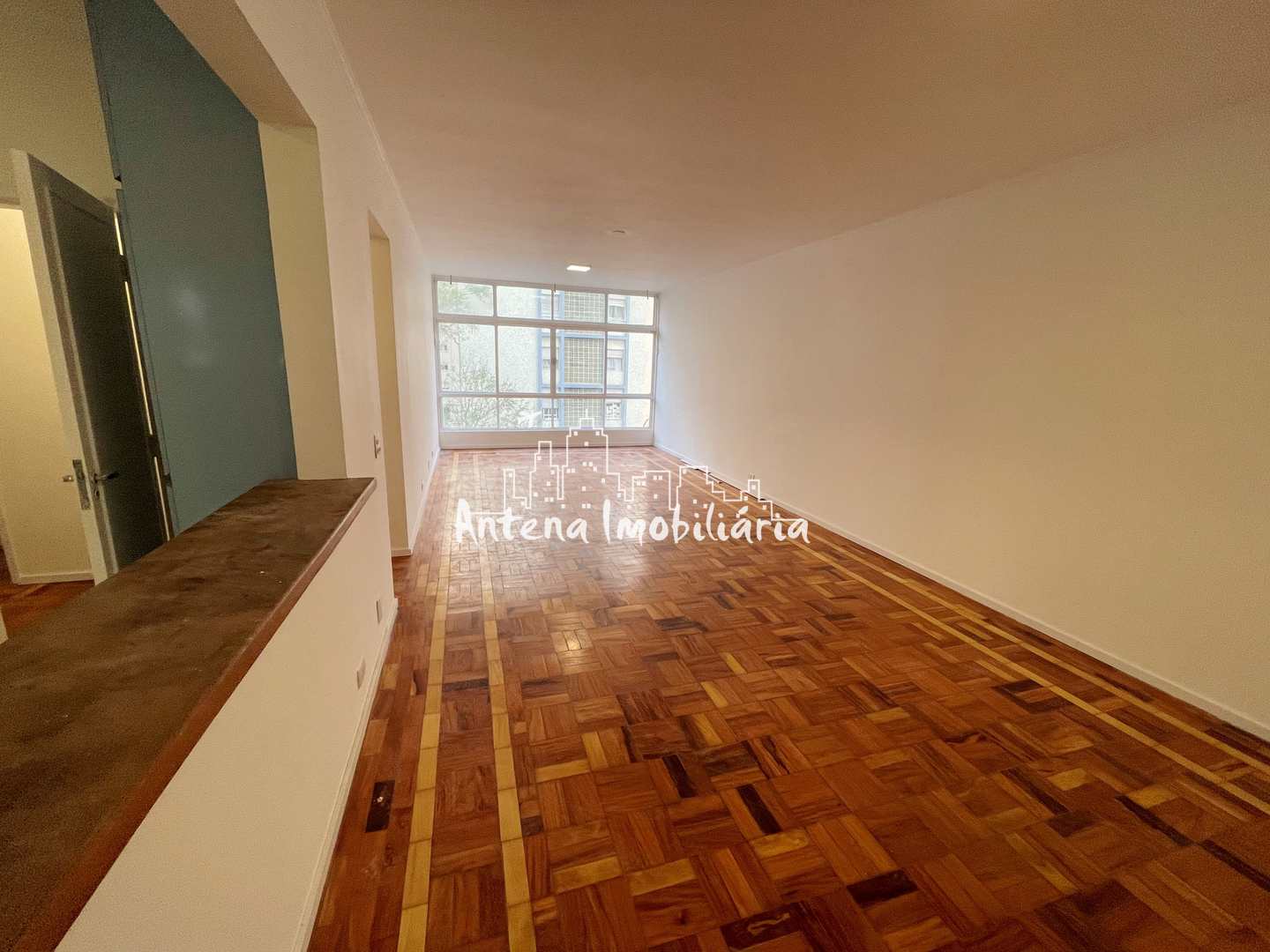 Apartamento à venda com 2 quartos, 121m² - Foto 2