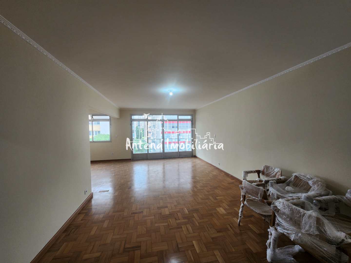 Apartamento à venda e aluguel com 3 quartos, 237m² - Foto 1