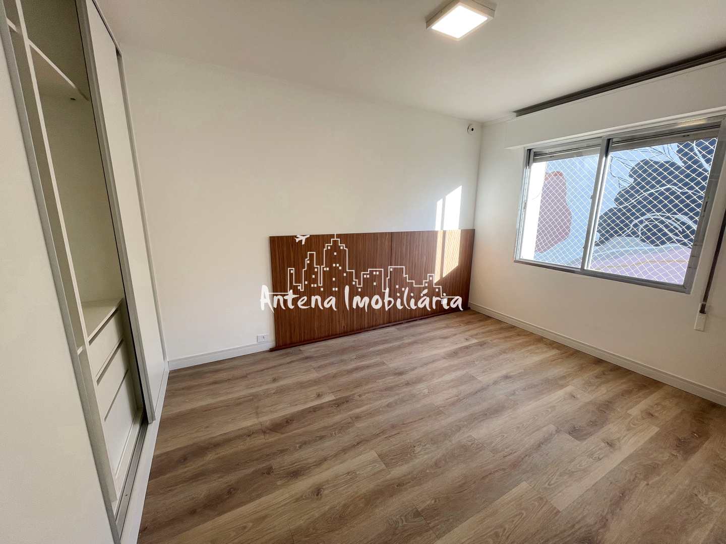 Apartamento à venda com 2 quartos, 100m² - Foto 8