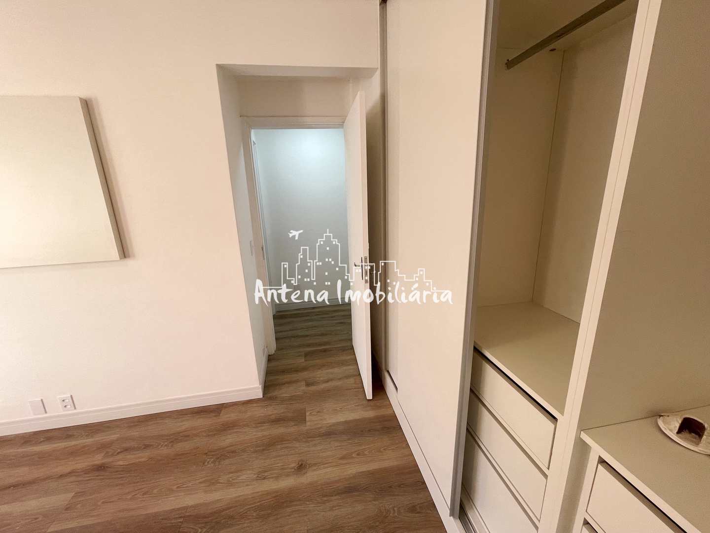 Apartamento à venda com 2 quartos, 100m² - Foto 11