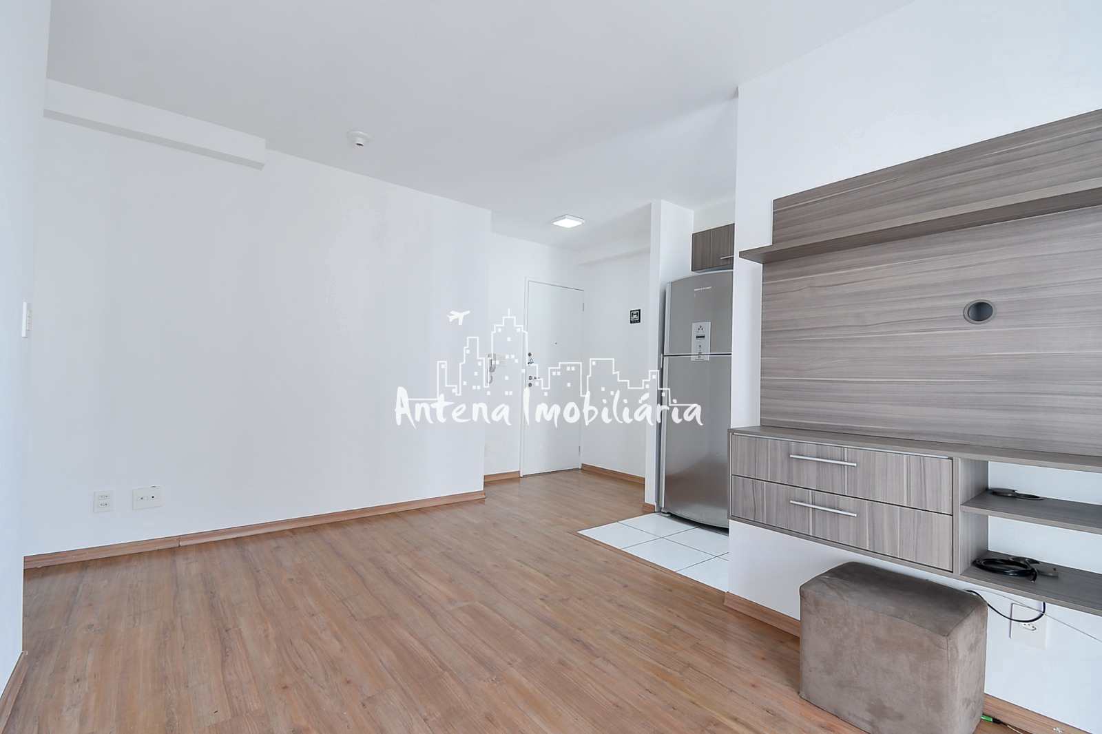 Apartamento à venda com 1 quarto, 48m² - Foto 2