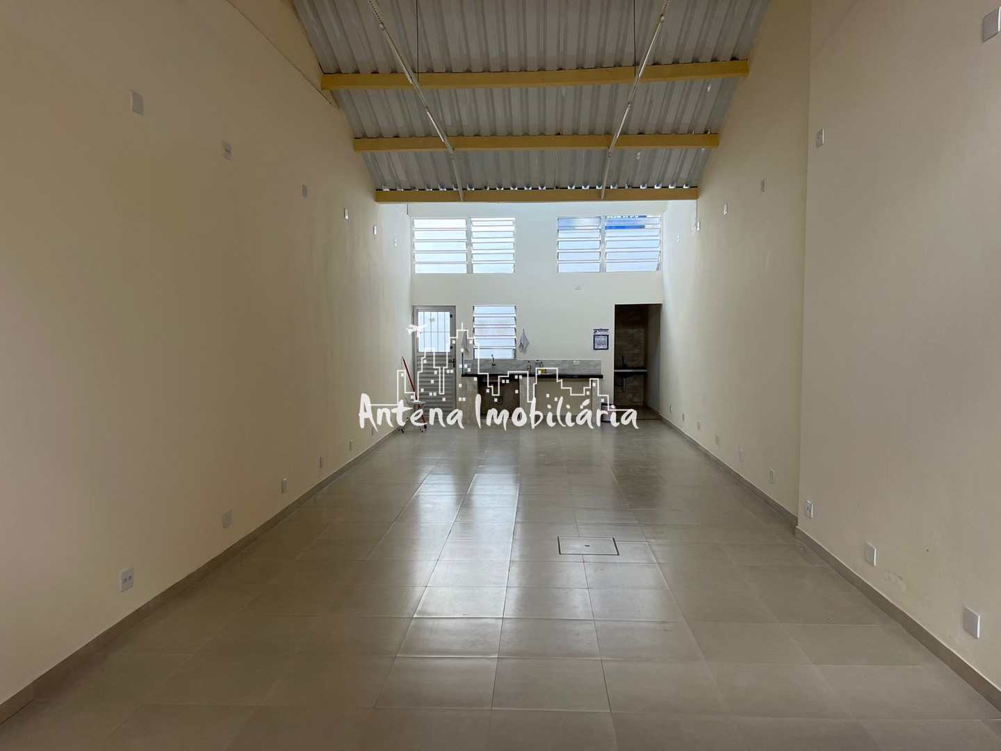 Loja-Salão para alugar, 75m² - Foto 2