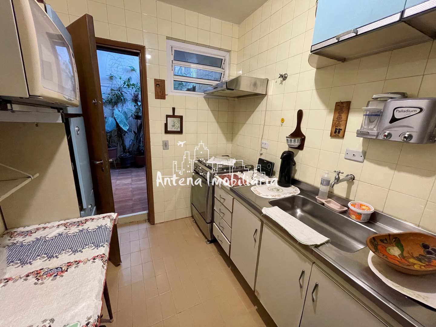 Apartamento à venda com 1 quarto, 70m² - Foto 10