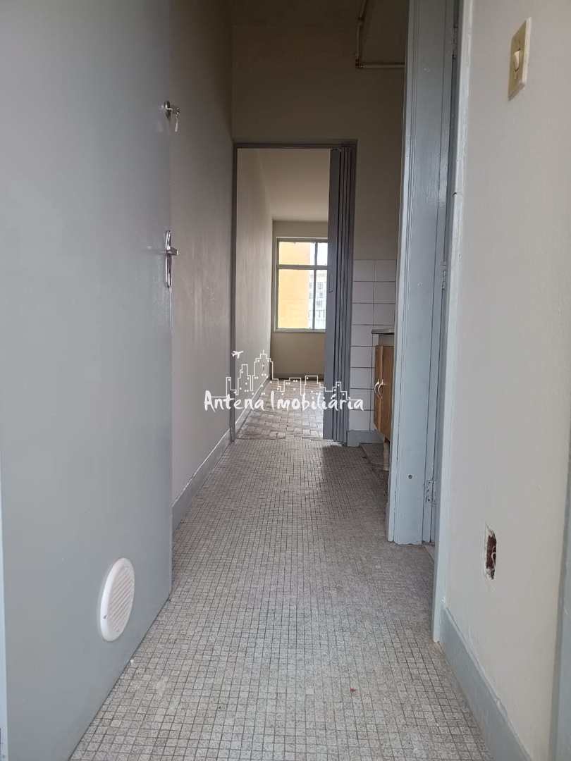 Apartamento à venda com 1 quarto, 35m² - Foto 13