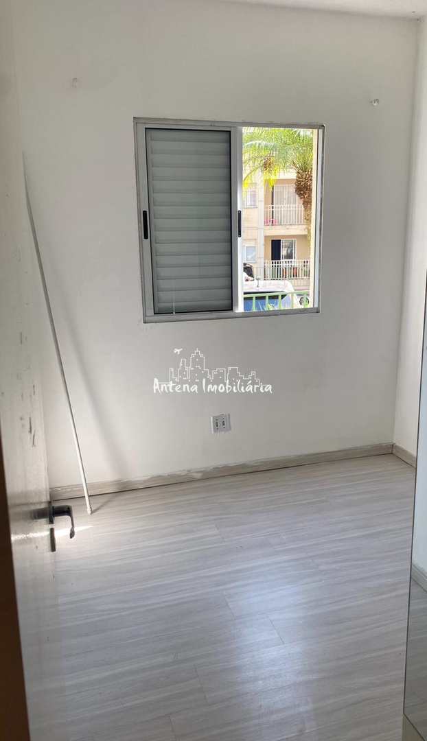 Apartamento à venda com 2 quartos, 50m² - Foto 2