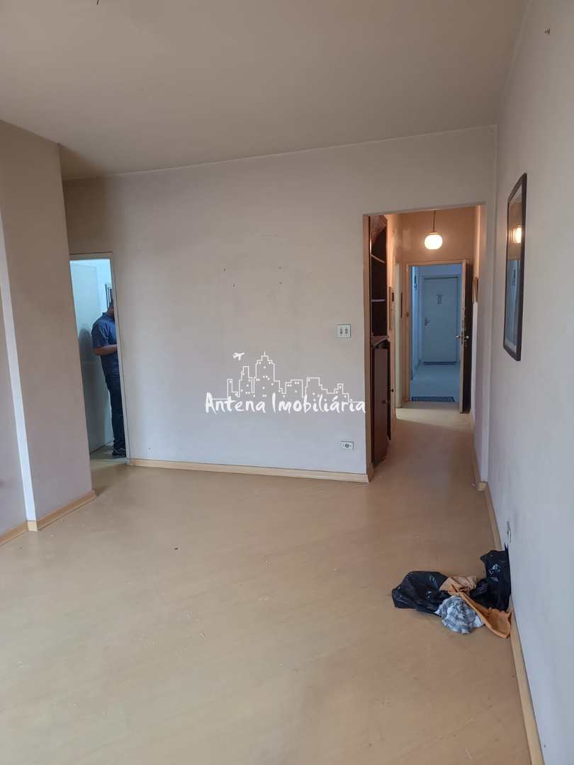 Apartamento à venda com 2 quartos, 76m² - Foto 2