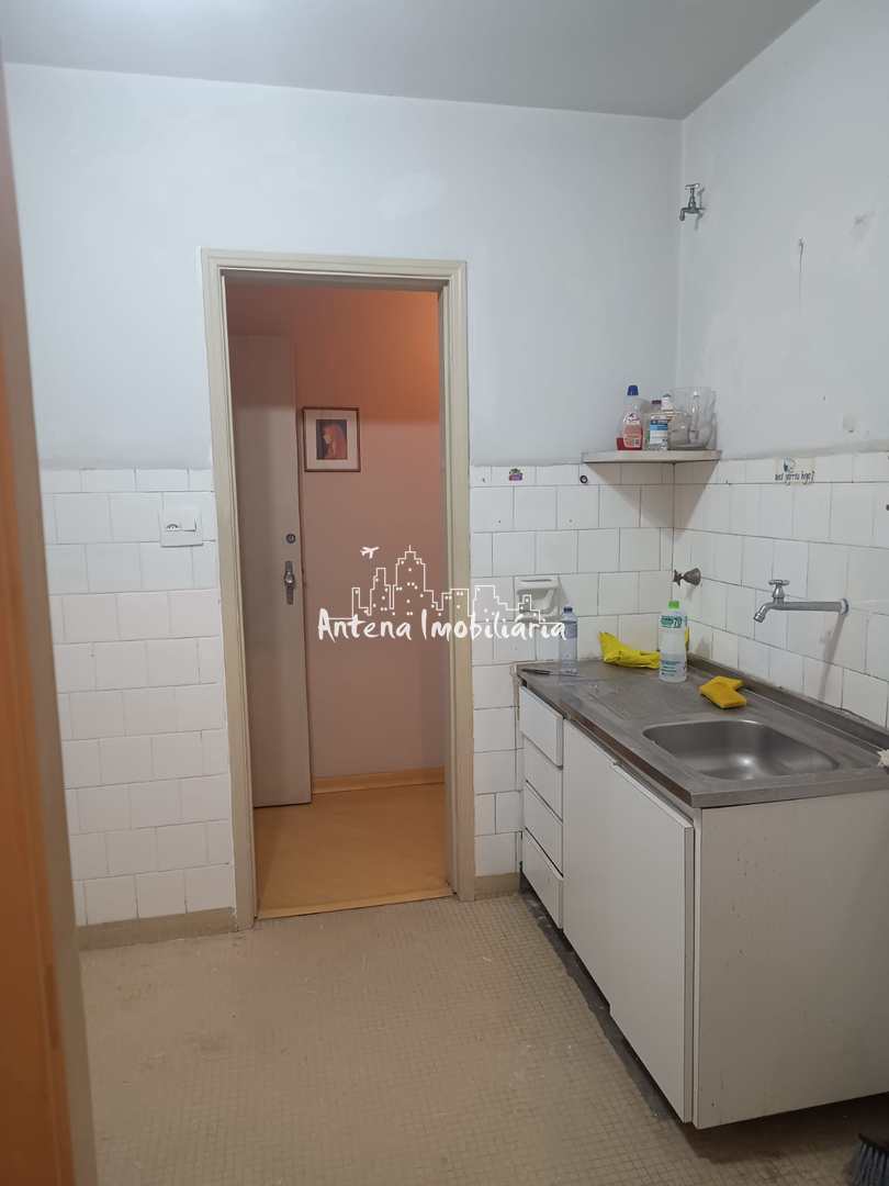 Apartamento à venda com 2 quartos, 76m² - Foto 11