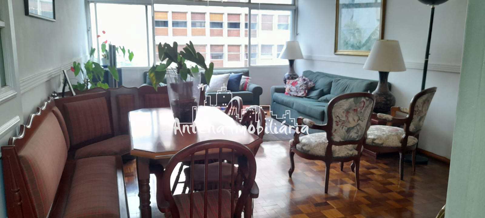 Apartamento à venda com 3 quartos, 130m² - Foto 1