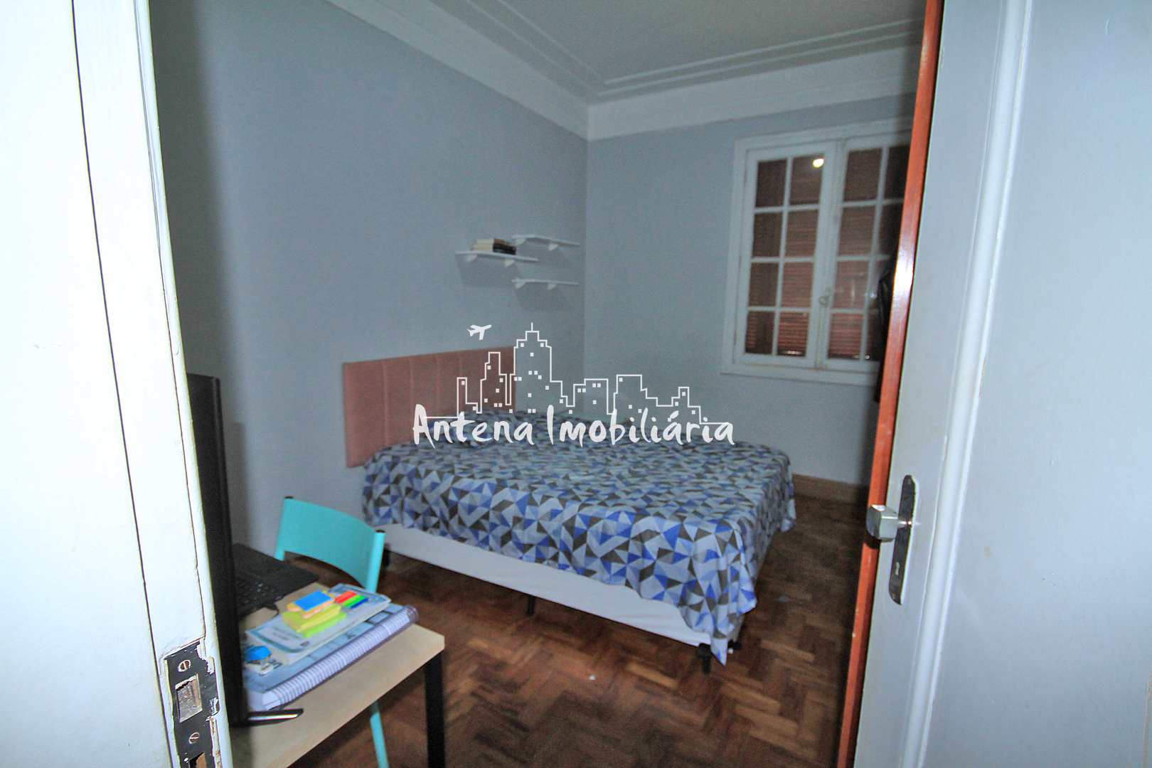 Apartamento à venda com 3 quartos, 102m² - Foto 2