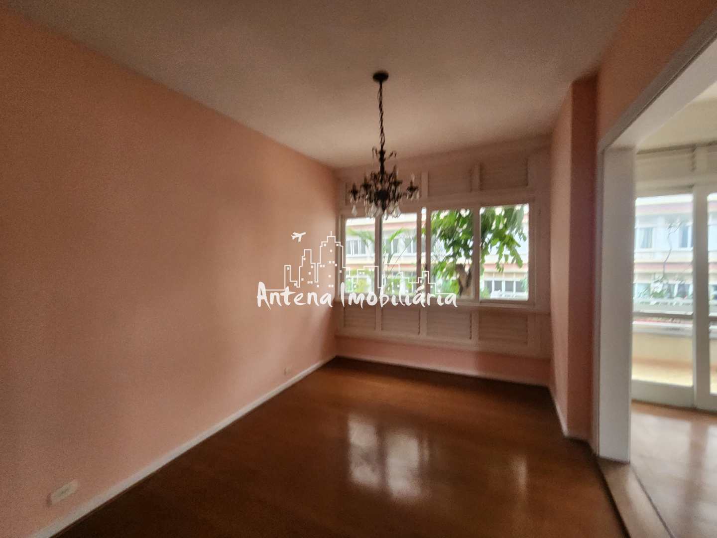 Apartamento para alugar com 2 quartos, 135m² - Foto 7