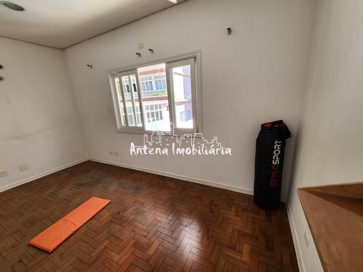 Apartamento para alugar com 2 quartos, 135m² - Foto 25