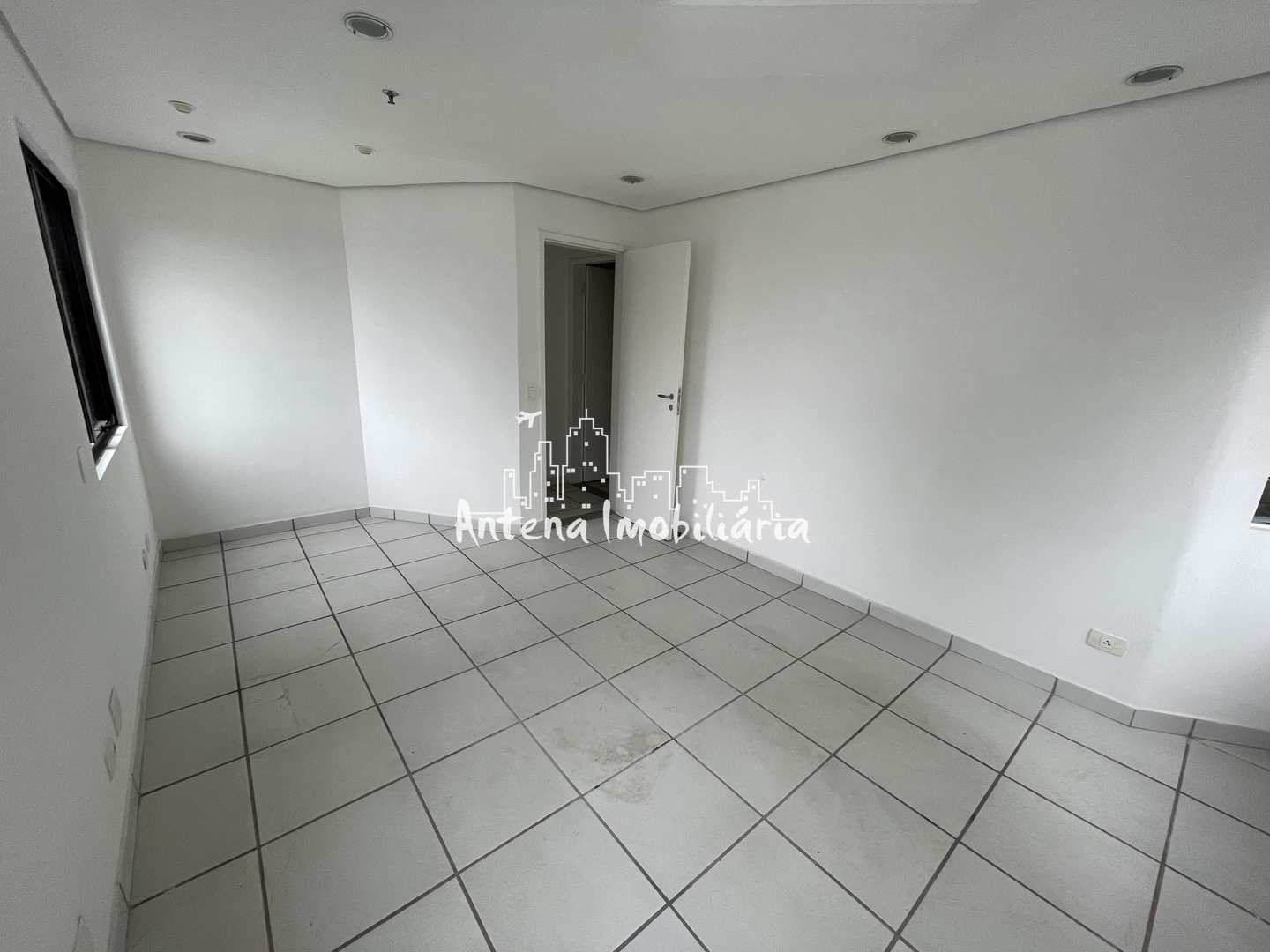 Prédio Inteiro à venda e aluguel, 32m² - Foto 2