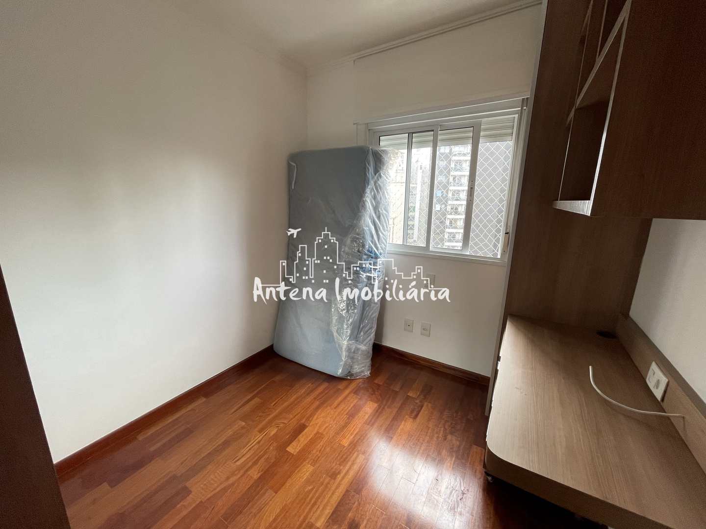 Apartamento para alugar com 2 quartos, 70m² - Foto 11