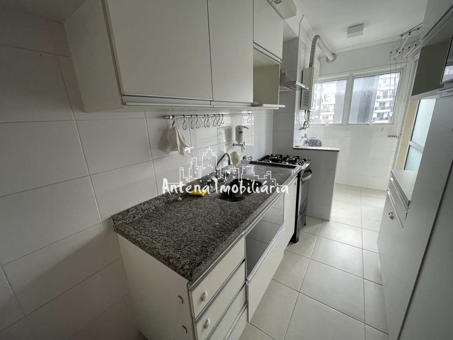 Apartamento para alugar com 2 quartos, 70m² - Foto 14