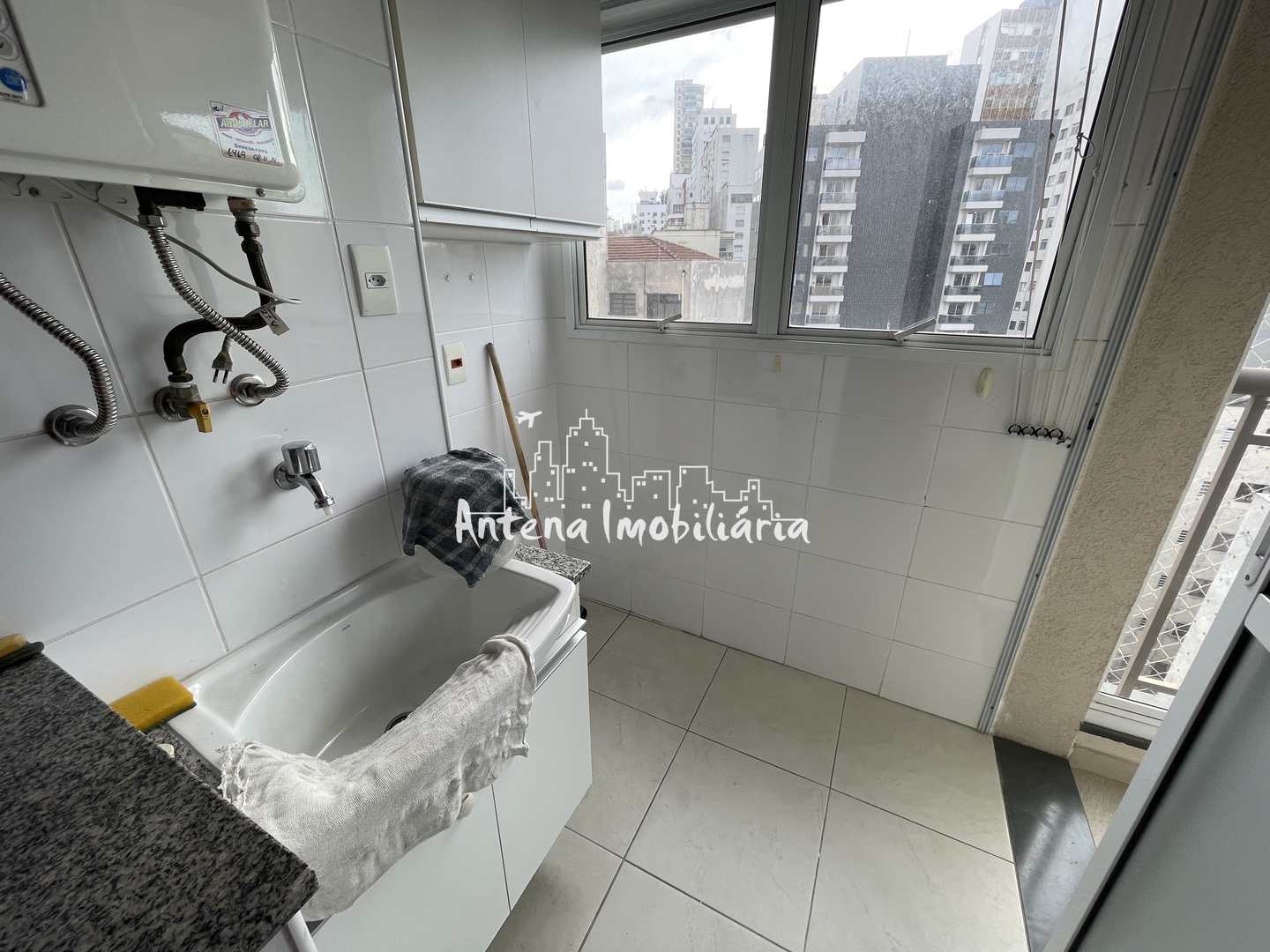 Apartamento para alugar com 2 quartos, 70m² - Foto 17