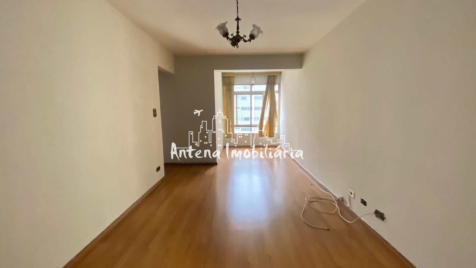 Apartamento à venda com 2 quartos, 61m² - Foto 1