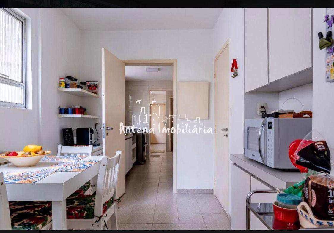 Apartamento à venda com 4 quartos, 210m² - Foto 19