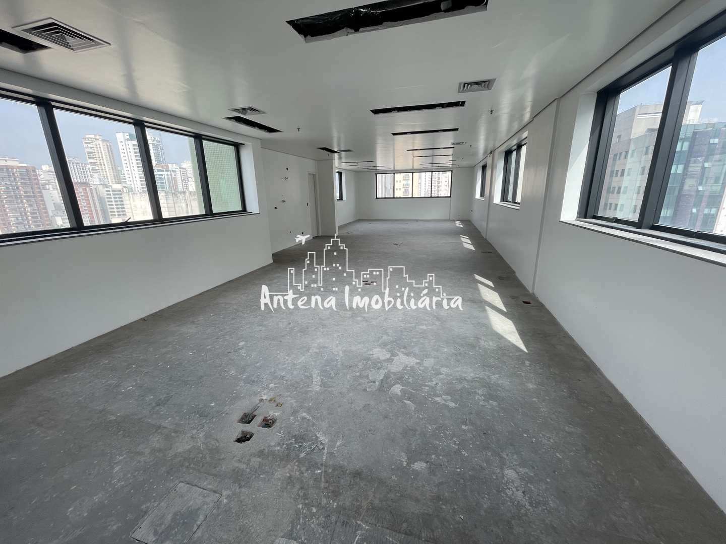 Prédio Inteiro à venda, 112m² - Foto 1