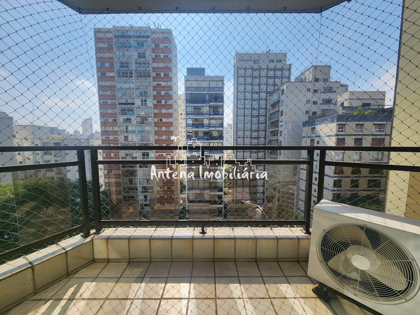 Apartamento à venda com 3 quartos, 160m² - Foto 3