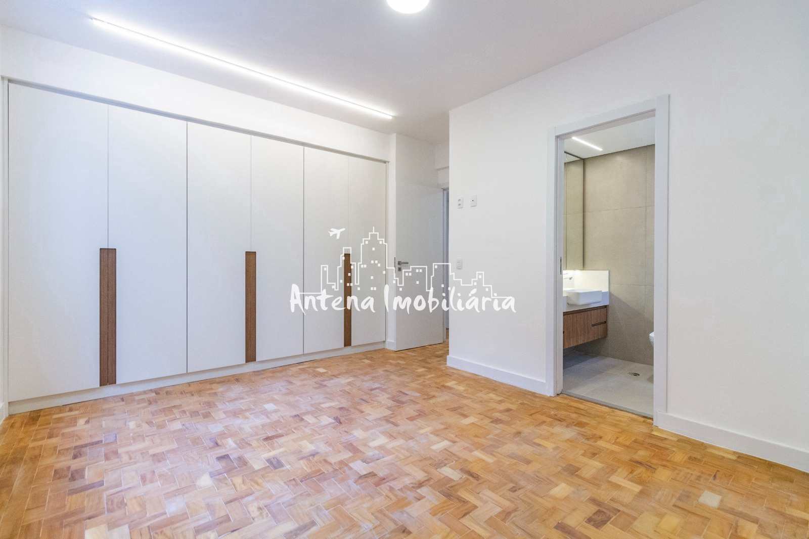 Apartamento à venda com 3 quartos, 143m² - Foto 12