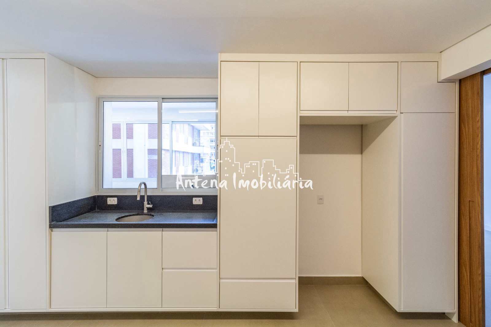 Apartamento à venda com 3 quartos, 143m² - Foto 25